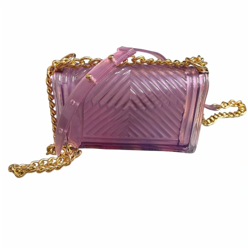 Chic Chevron Purple Crossbody Bag with Gold Chain - Picture 3 of 8